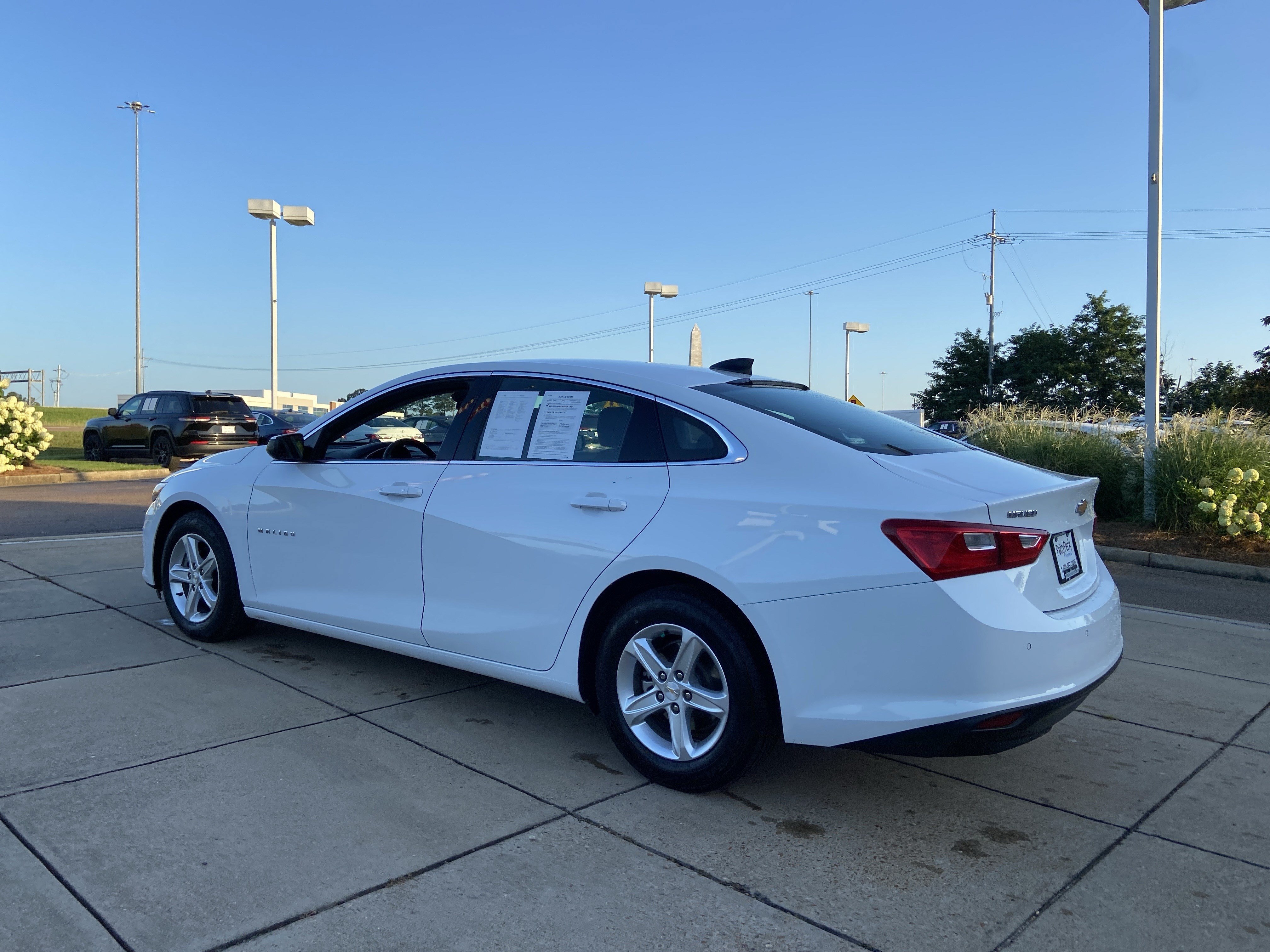 Used 2024 Summit White Chevrolet LS image 8