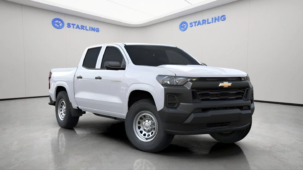 New 2026 Summit White Chevrolet WT image 7