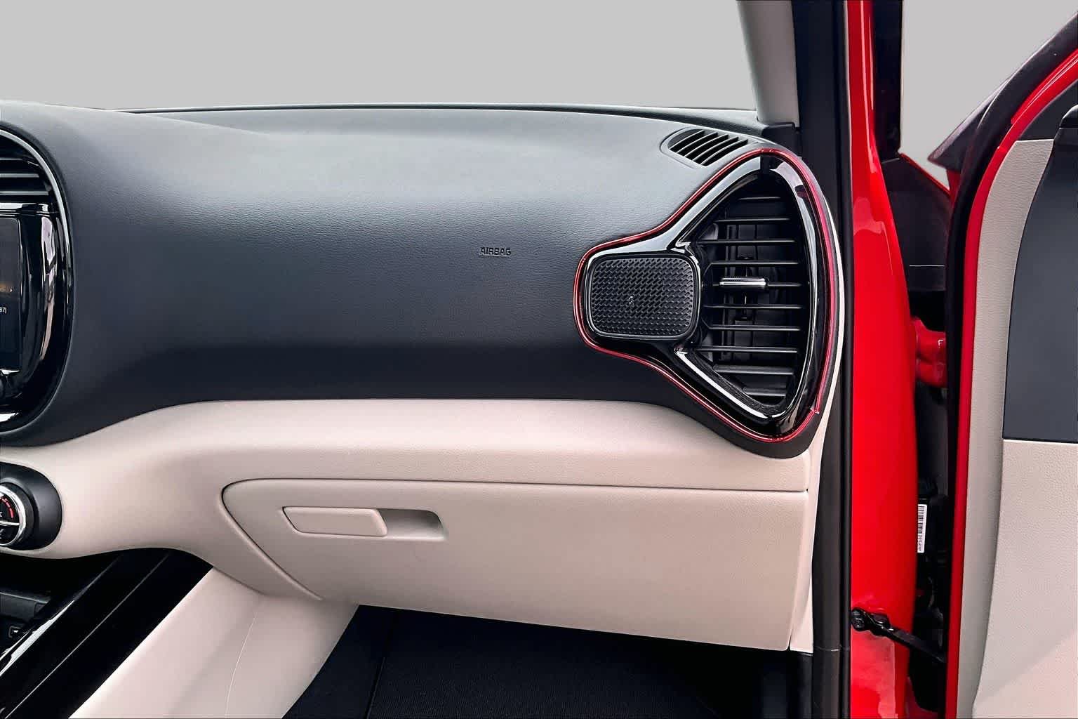Used 2025 Inferno Red Kia EX image 18