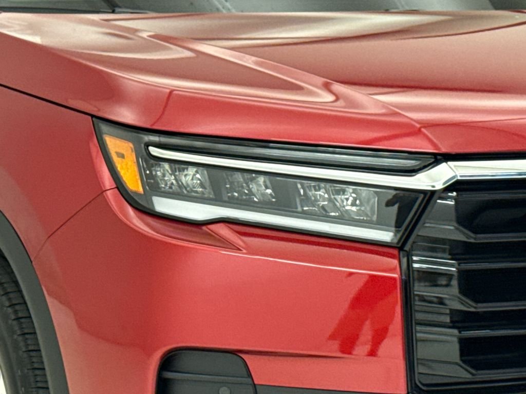 New 2026 Radiant Red Metallic II Honda TRG image 5