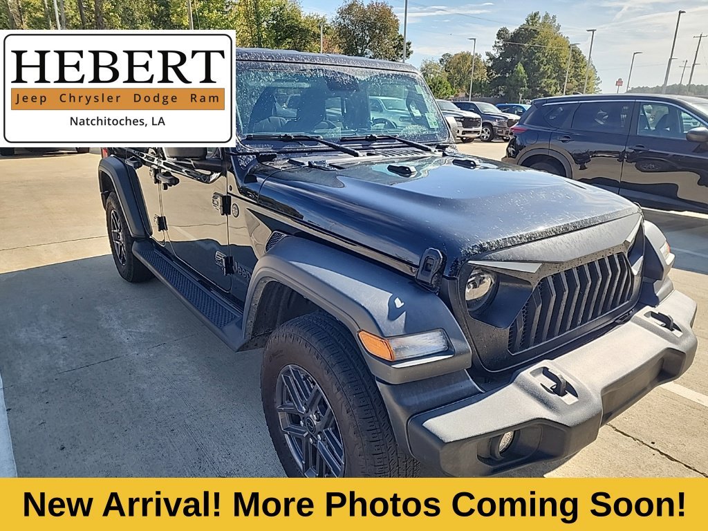 Used 2025 Black Jeep Sport S image 3