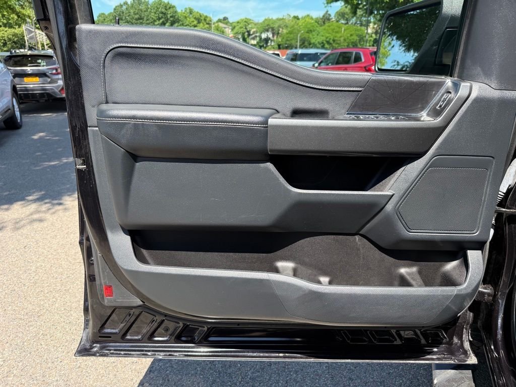 Used 2023 Black Ford XLT image 21