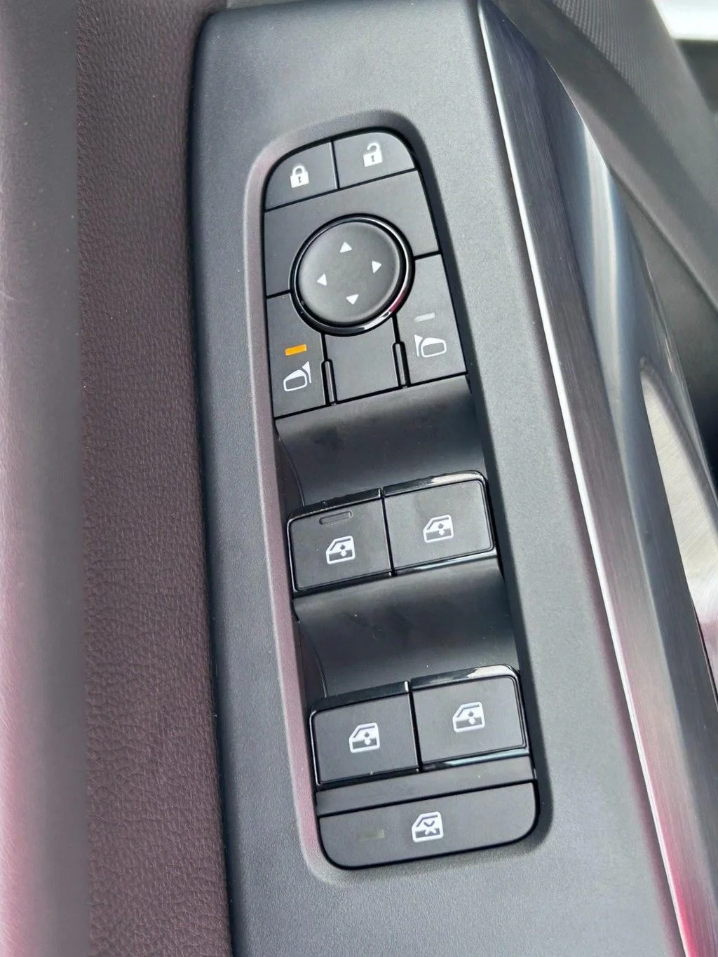 New 2026 Everest White Pearl TriCoat Nissan Rock Creek® image 12