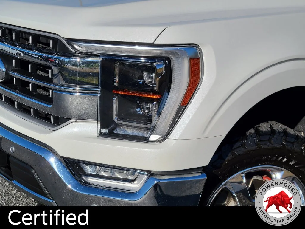 Used 2023 White Ford Lariat image 11