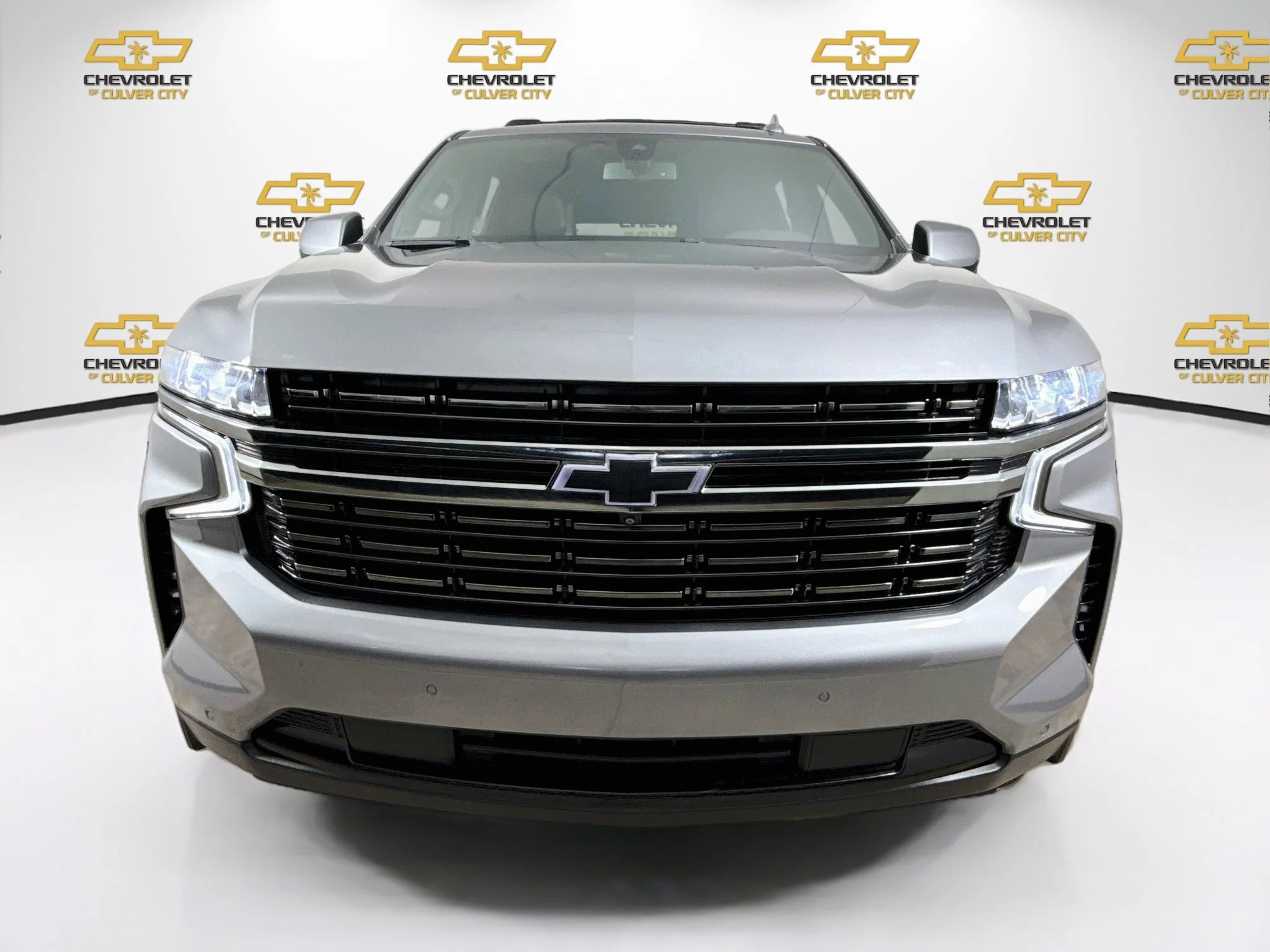 Used 2022 SATIN STEEL METALLIC Chevrolet RST image 2