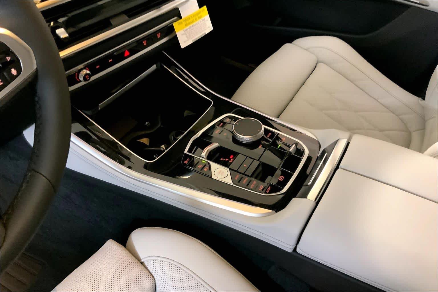 New 2026 Black Sapphire Metallic BMW xDrive50e image 7