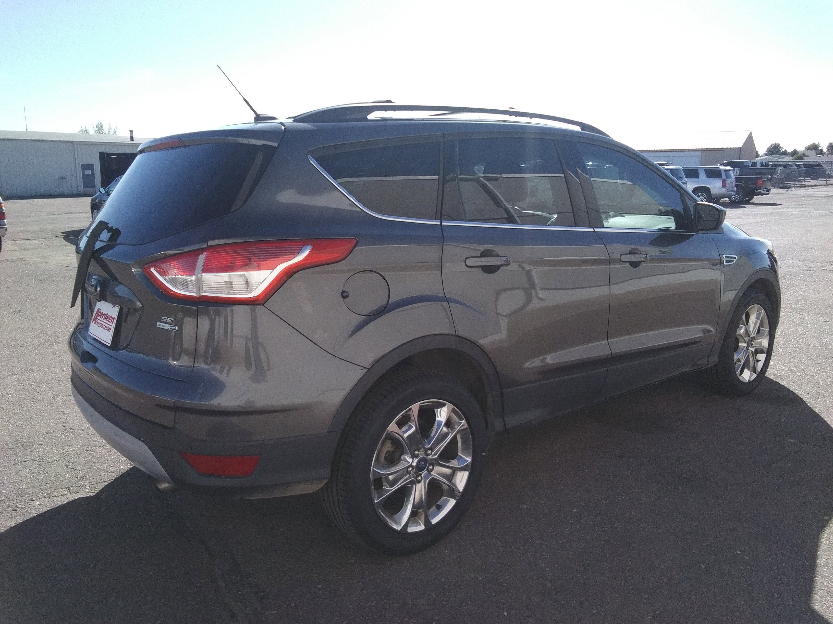 2016 Ford Escape SE photo 2