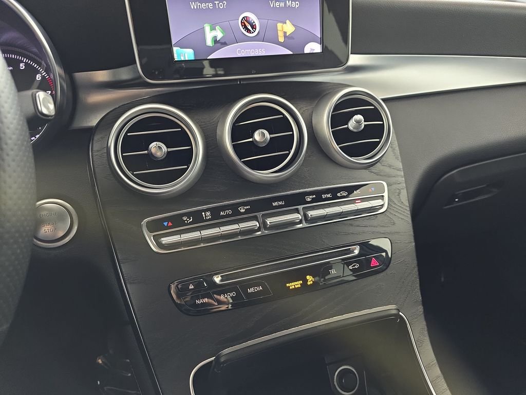 Used 2018 Black Mercedes-Benz GLC 300 image 27
