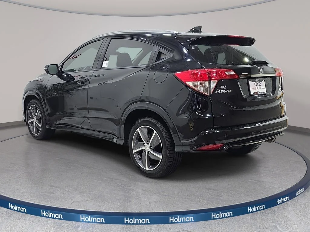 Used 2019 Black Honda Touring image 8