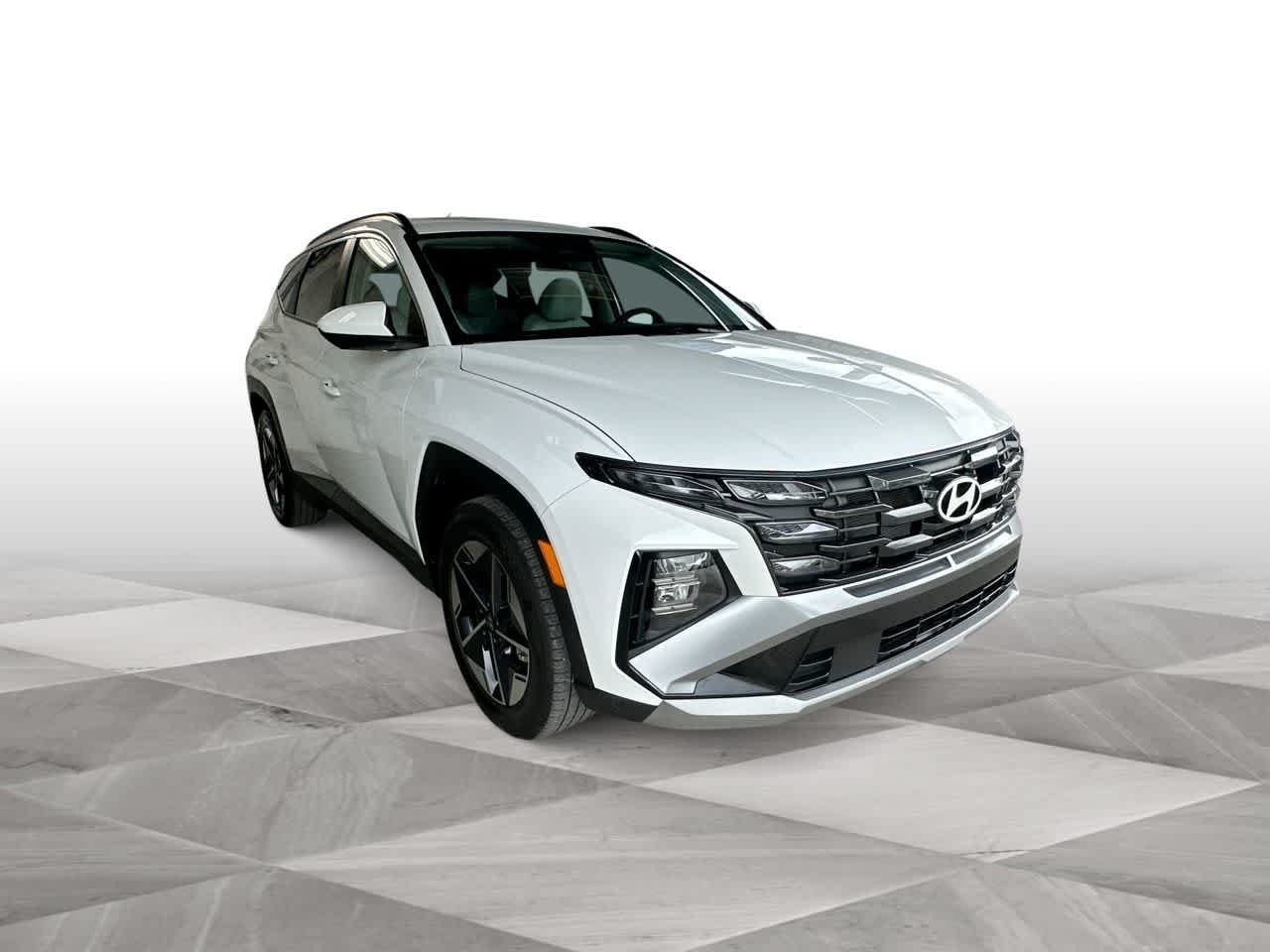 Used 2025 Hyundai Tucson SEL with VIN 5NMJB3DE8SH521492 for sale in Miami Gardens, FL