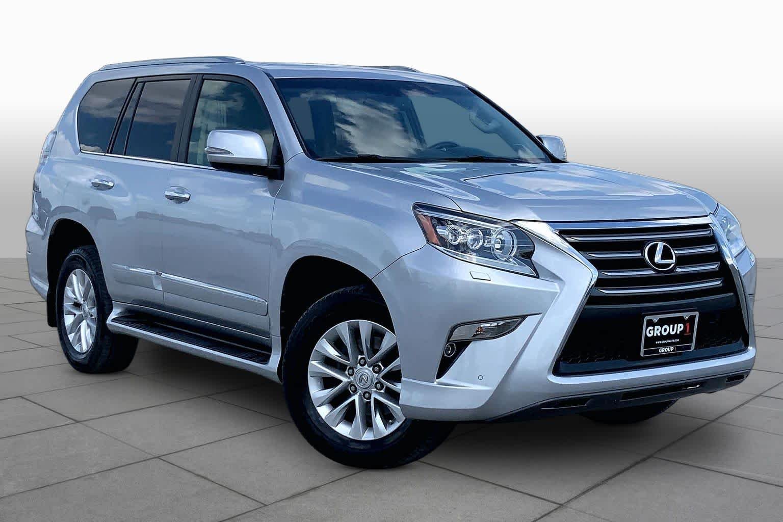 Used 2015 Silver Lining Metallic Lexus  image 3