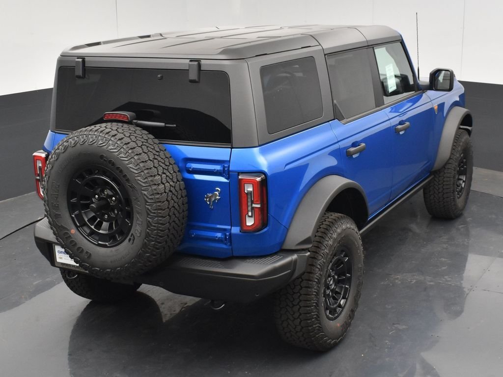 New 2026 Velocity Blue Metallic Ford Badlands® image 29