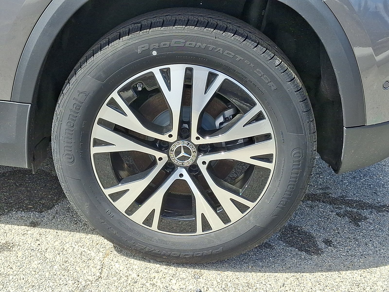 New 2026 Mountain Grey Metallic Mercedes-Benz GLA 250 image 7