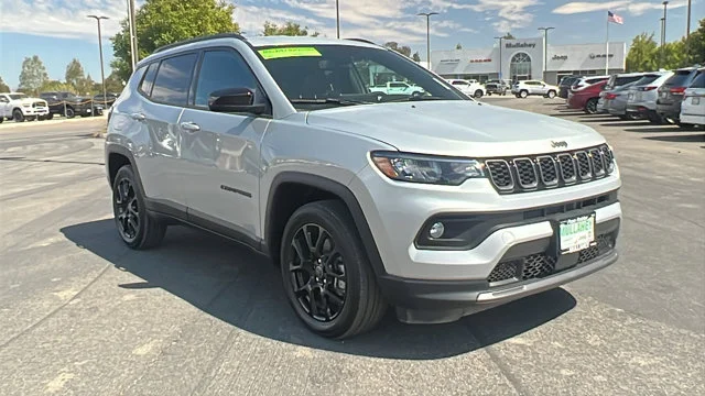 2025 Jeep Compass Latitude 4X4's photo