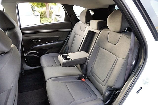 Used 2024 White Hyundai SE image 16