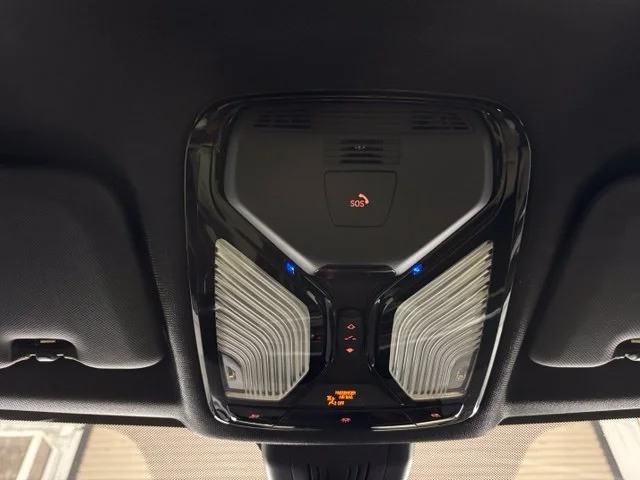 Used 2022 Jet Black BMW sDrive40i image 27