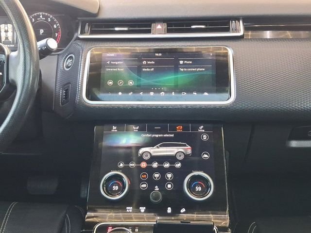 Used 2018 Black Land Rover S image 4