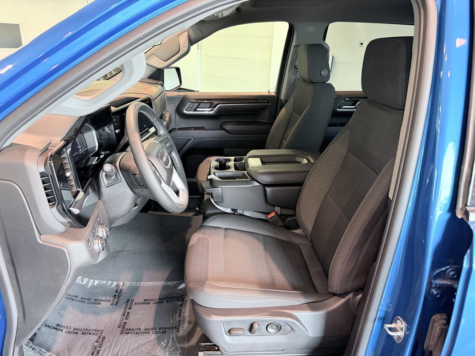 Used 2024 Dynamic Blue Metallic GMC Elevation image 34