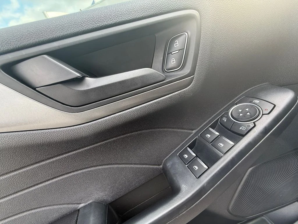 Used 2023 Silver Ford Active image 11