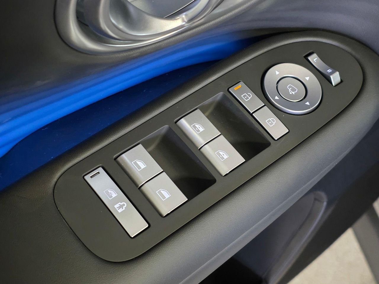 New 2026 Lucid Blue Hyundai Limited image 22
