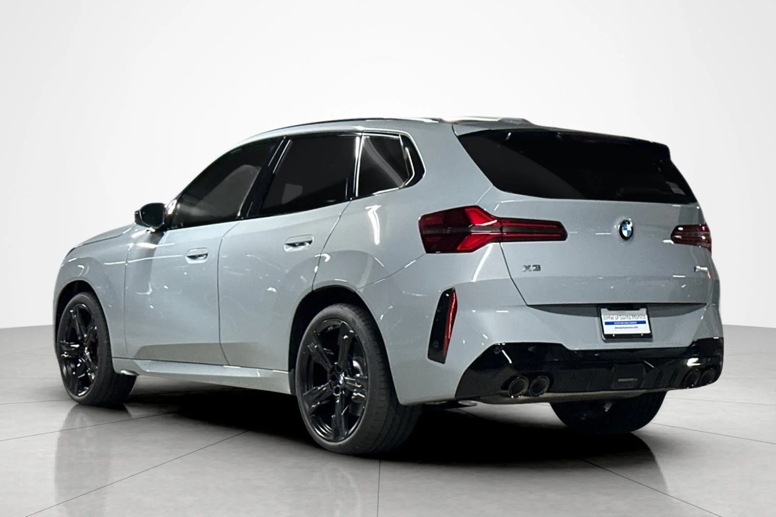 New 2026 Brooklyn Grey Metallic BMW M50 xDrive image 3