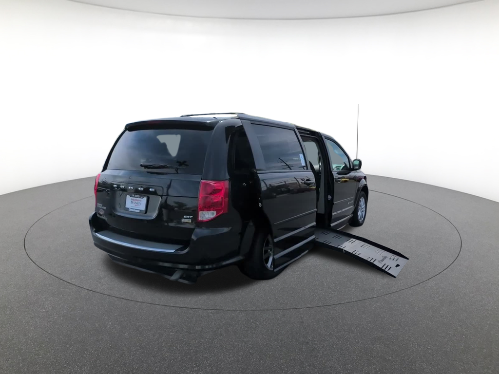 2016 Dodge Grand Caravan SXT - Photo 4
