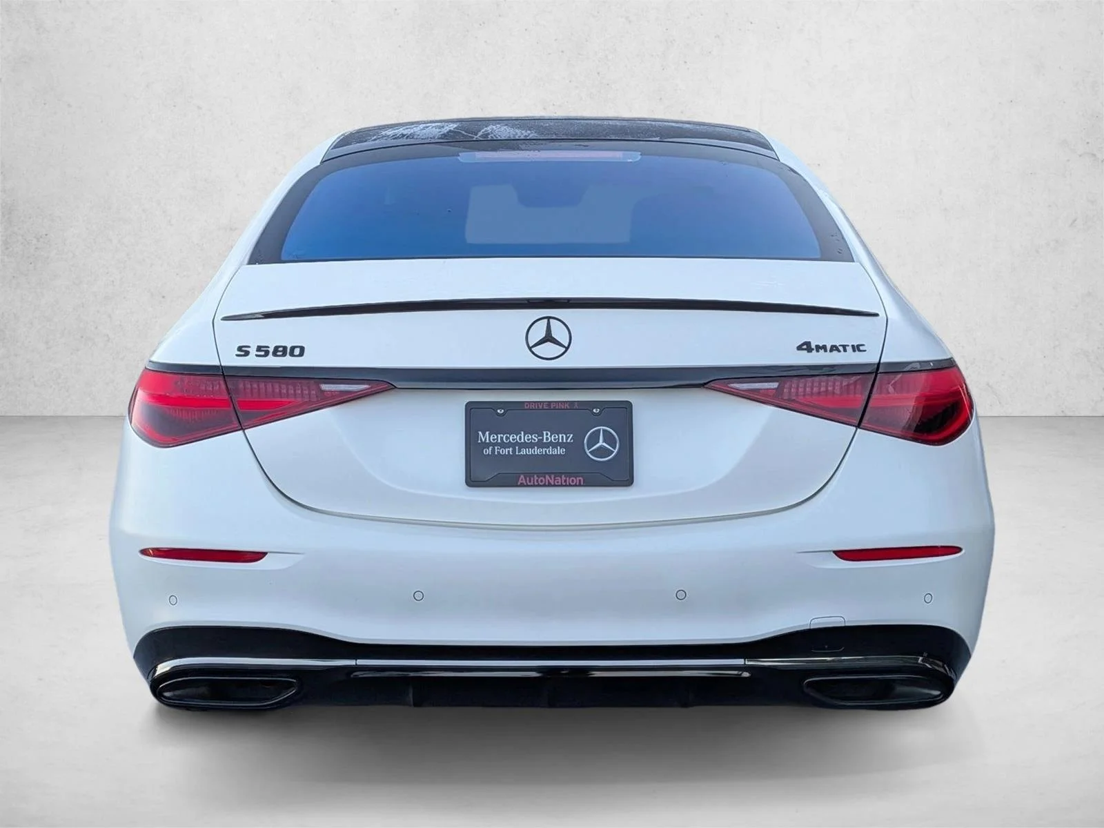 Used 2023 Manufaktur Cashmere White Magno Mercedes-Benz S 580 image 7