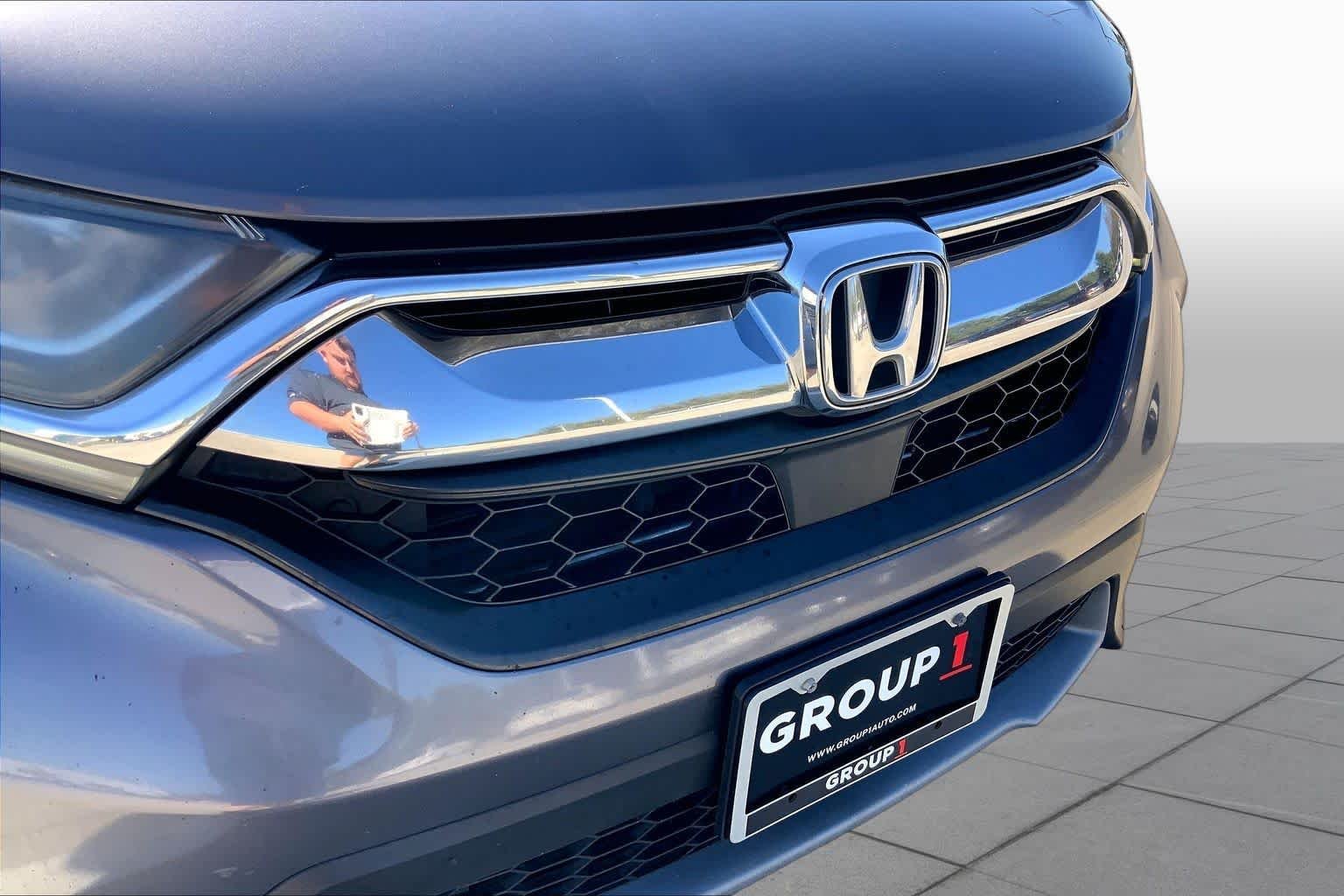 Used 2017 Modern Steel Metallic Honda EX image 28