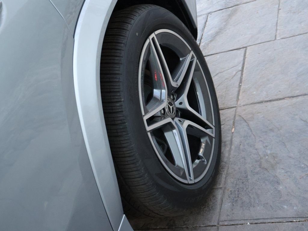 2025 Mercedes-Benz GLS Base - Photo 42