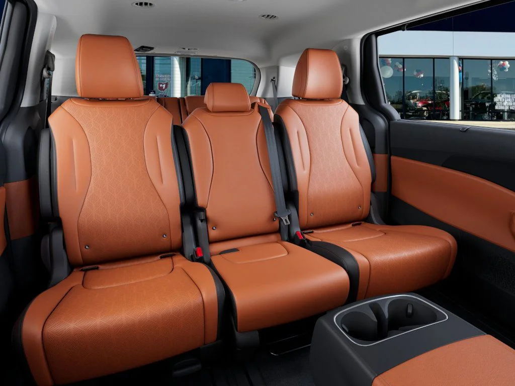 New 2026 Aurora Black Pearl Kia EX image 16