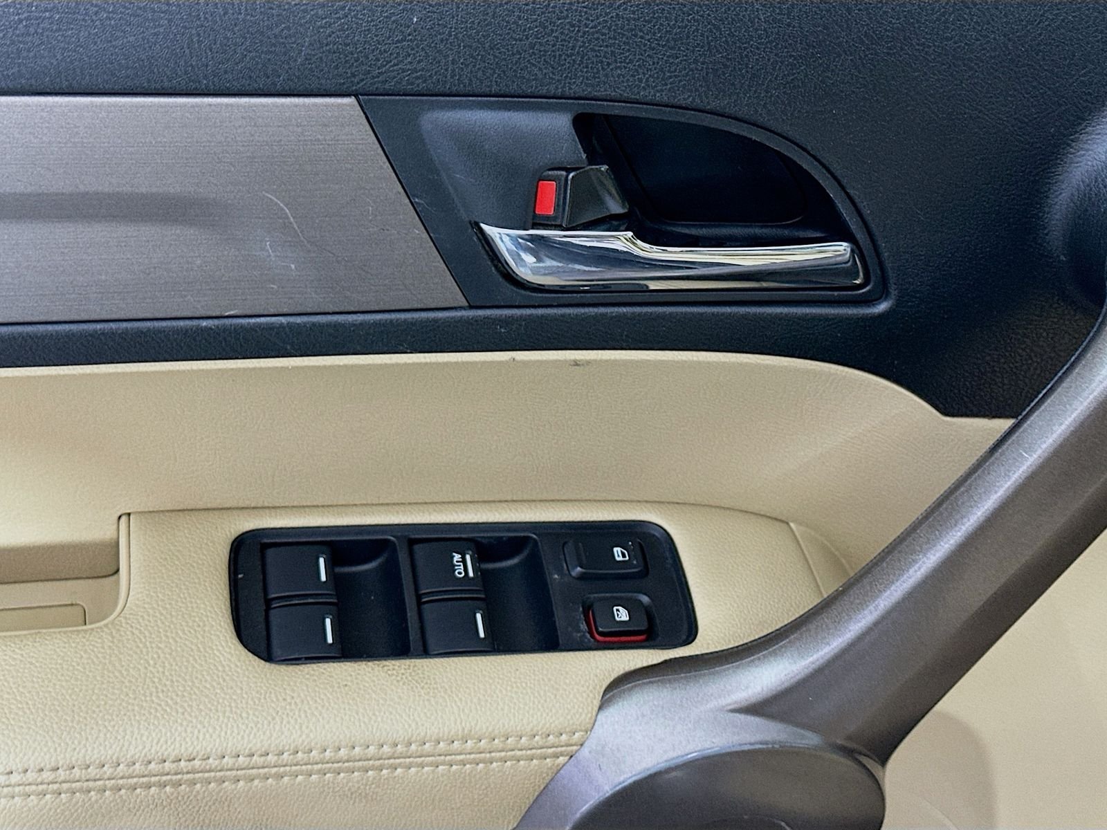 Used 2009 Borrego Beige Metallic Honda EX-L image 17