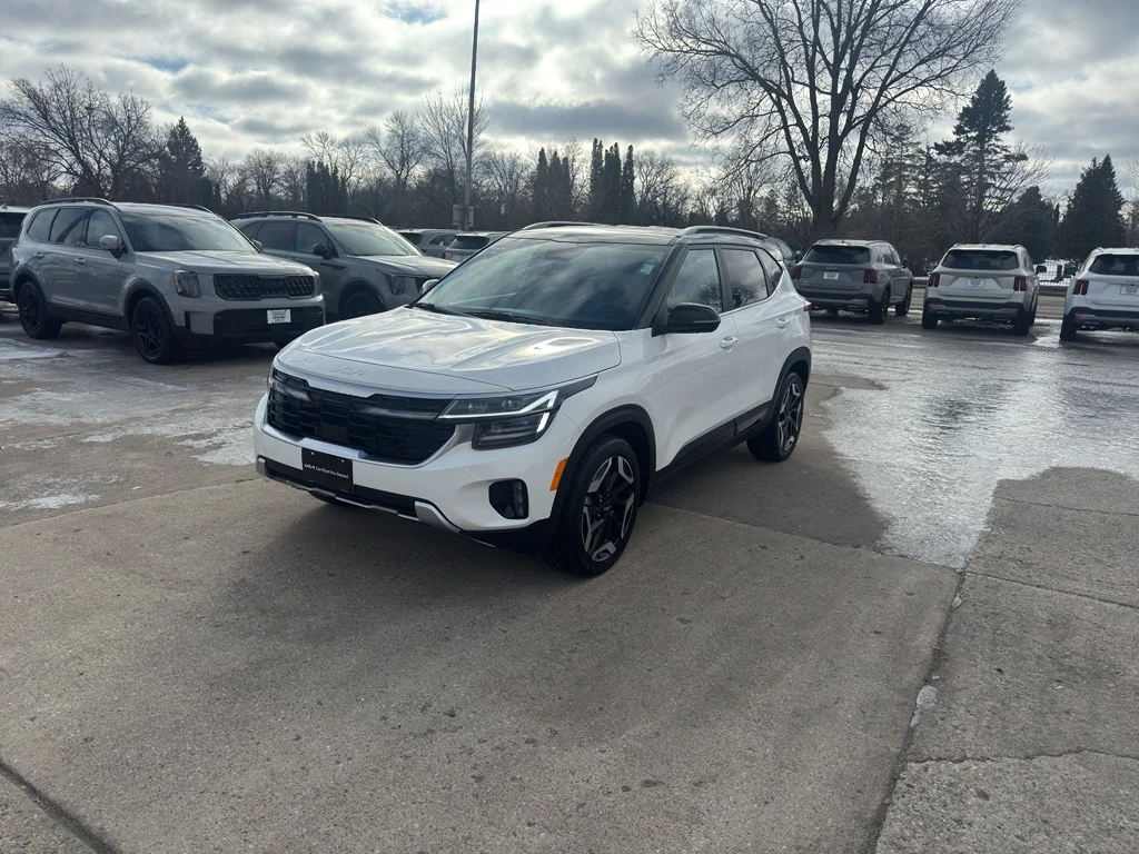 Certified Used 2024 White Kia SX image 2