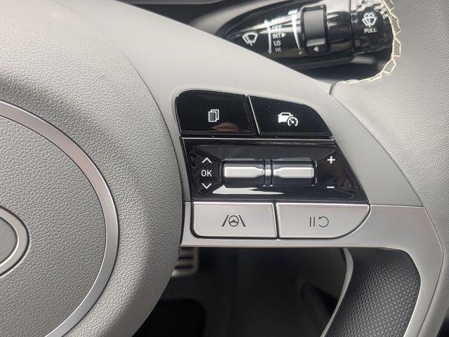 New 2026 White Hyundai SEL Sport image 25