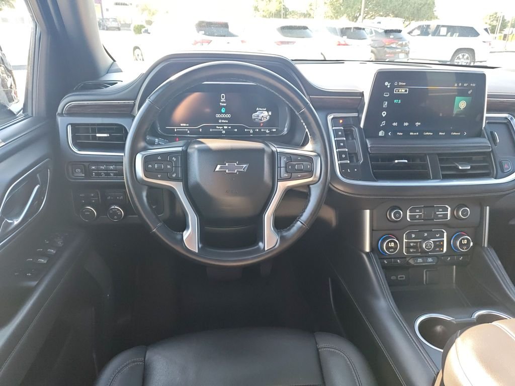 Used 2024 Black Chevrolet Z71 image 16