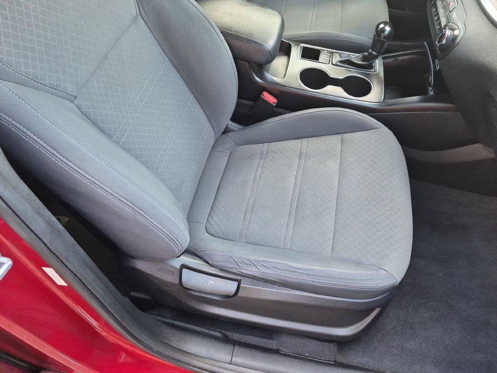 Used 2017 Red Kia LX image 22