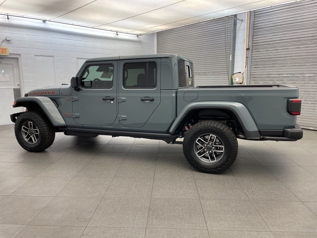 New 2026 Anvil Clear-Coat Exterior Paint Jeep Mojave X image 5