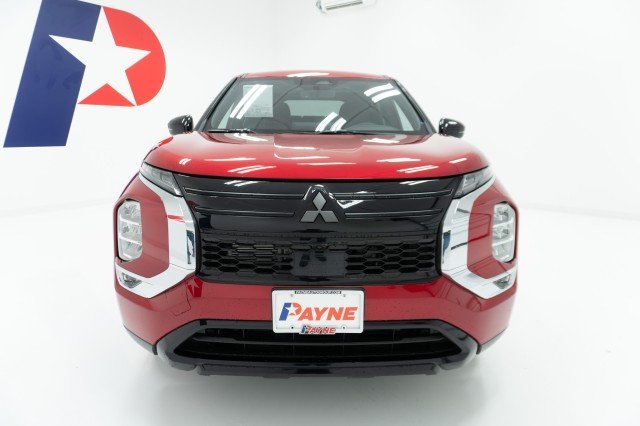 New 2026 Red Diamond Mitsubishi SE image 2