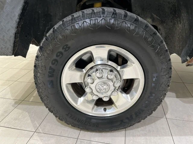 Used 2006 Black Dodge SLT image 26