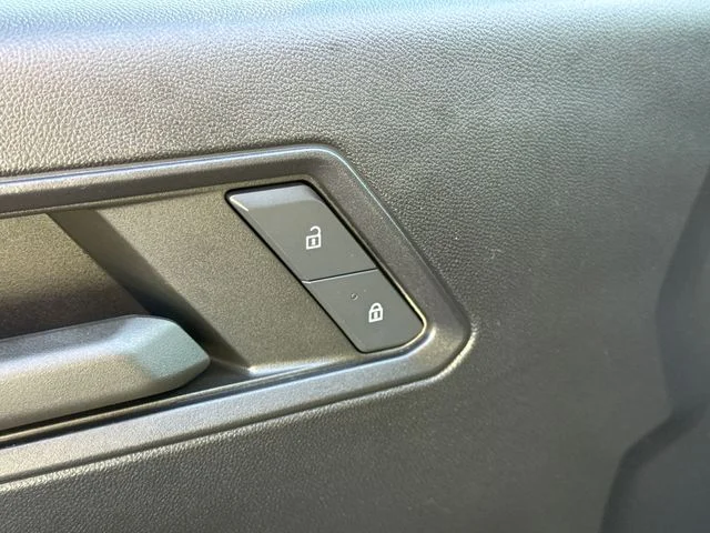 Used 2023 White Chevrolet Trail Boss image 20