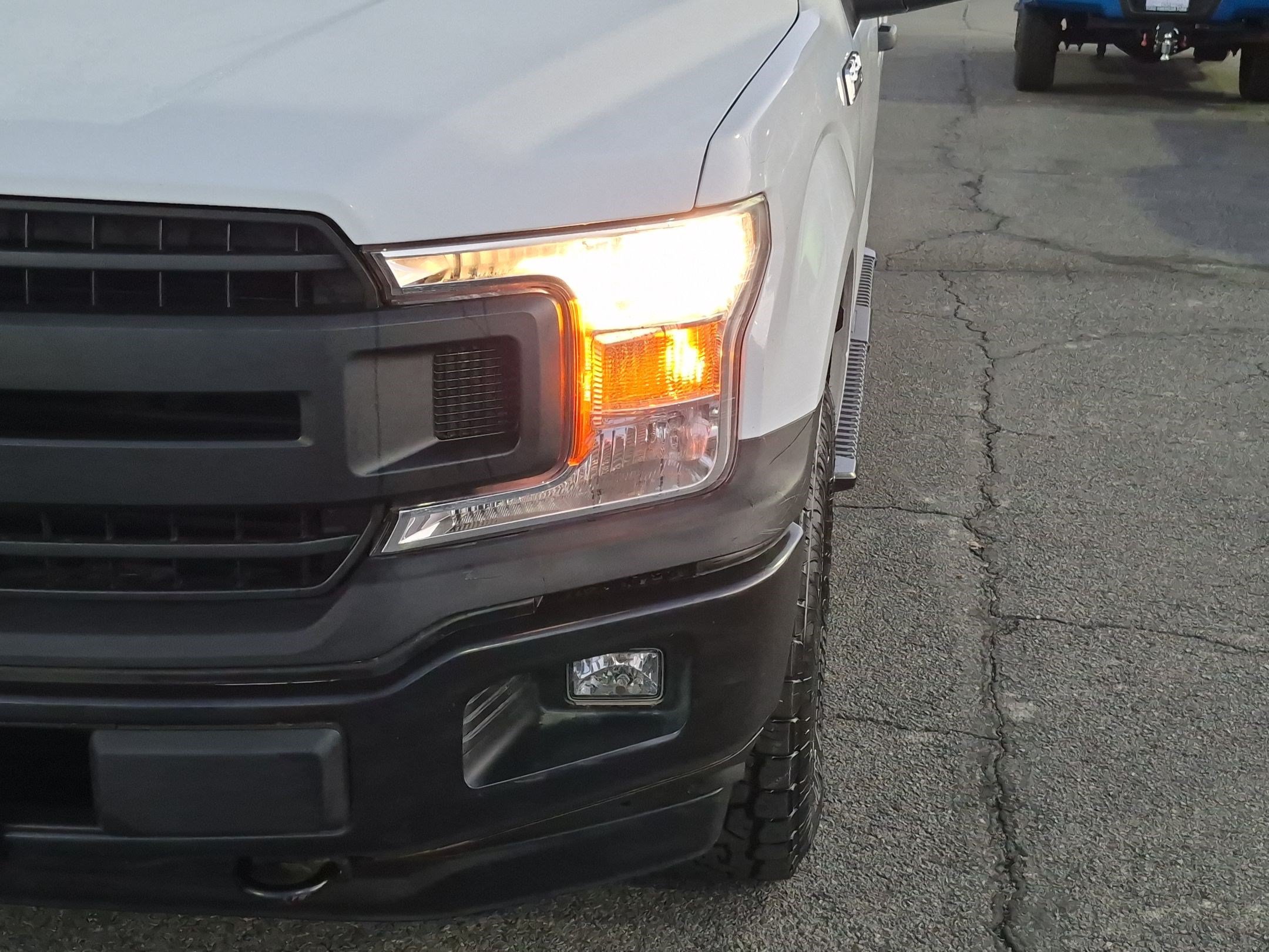 Used 2019 Oxford White Ford XL image 10