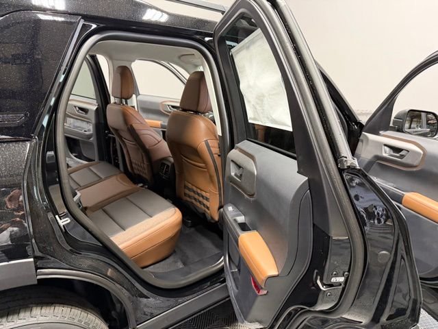 New 2026 Shadow Black Ford Outer Banks® image 25