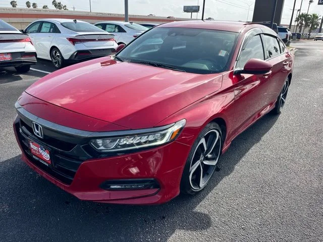 Used 2019  Honda Sport image 3
