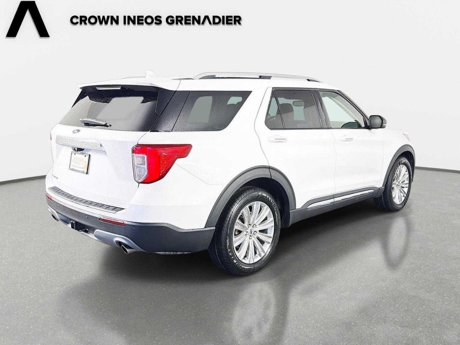 Used 2022 White Metallic Ford Limited image 5