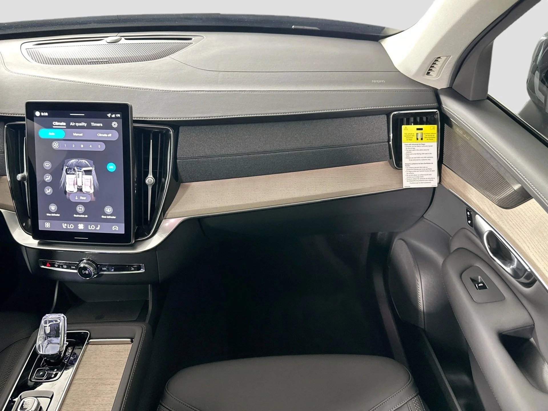 2026 Volvo XC90 Plus - Photo 28