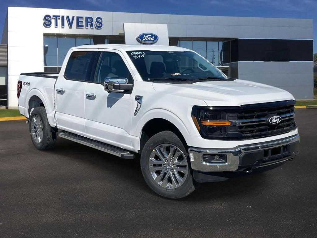 New 2026 Oxford White Ford XLT image 1
