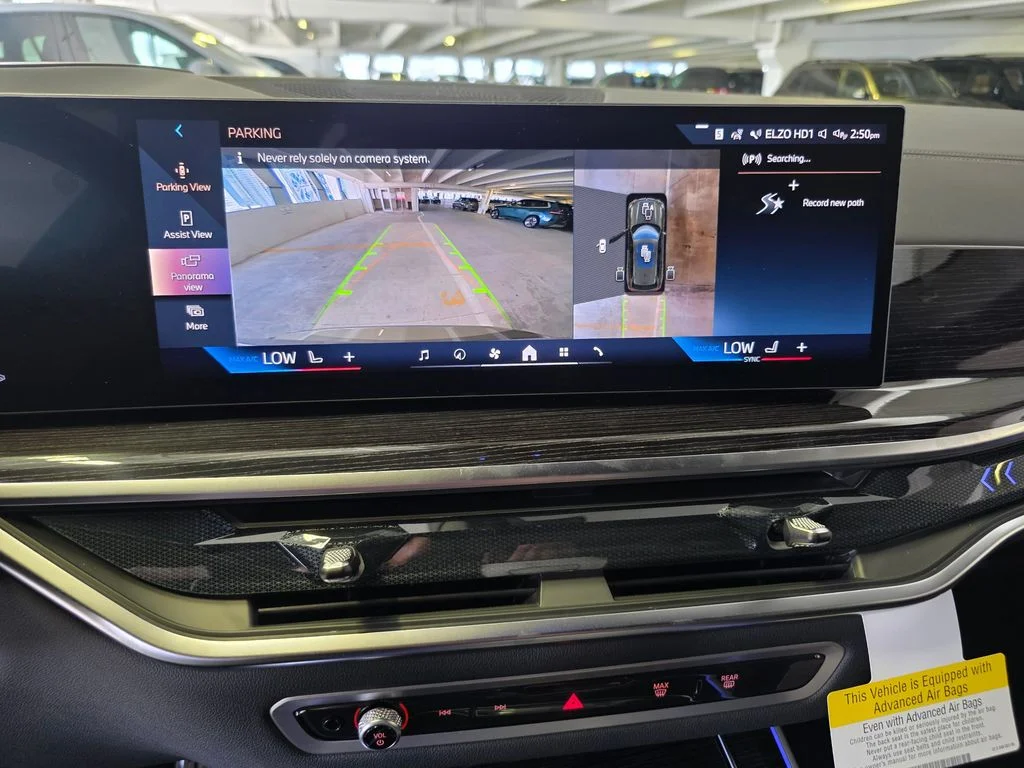 New 2026 Manhattan Green Metallic BMW sDrive40i image 25