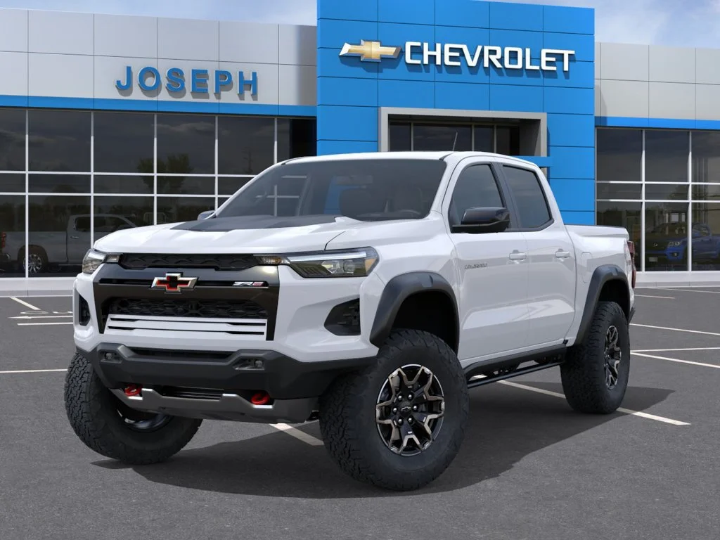 New 2026 Summit White Chevrolet ZR2 image 7