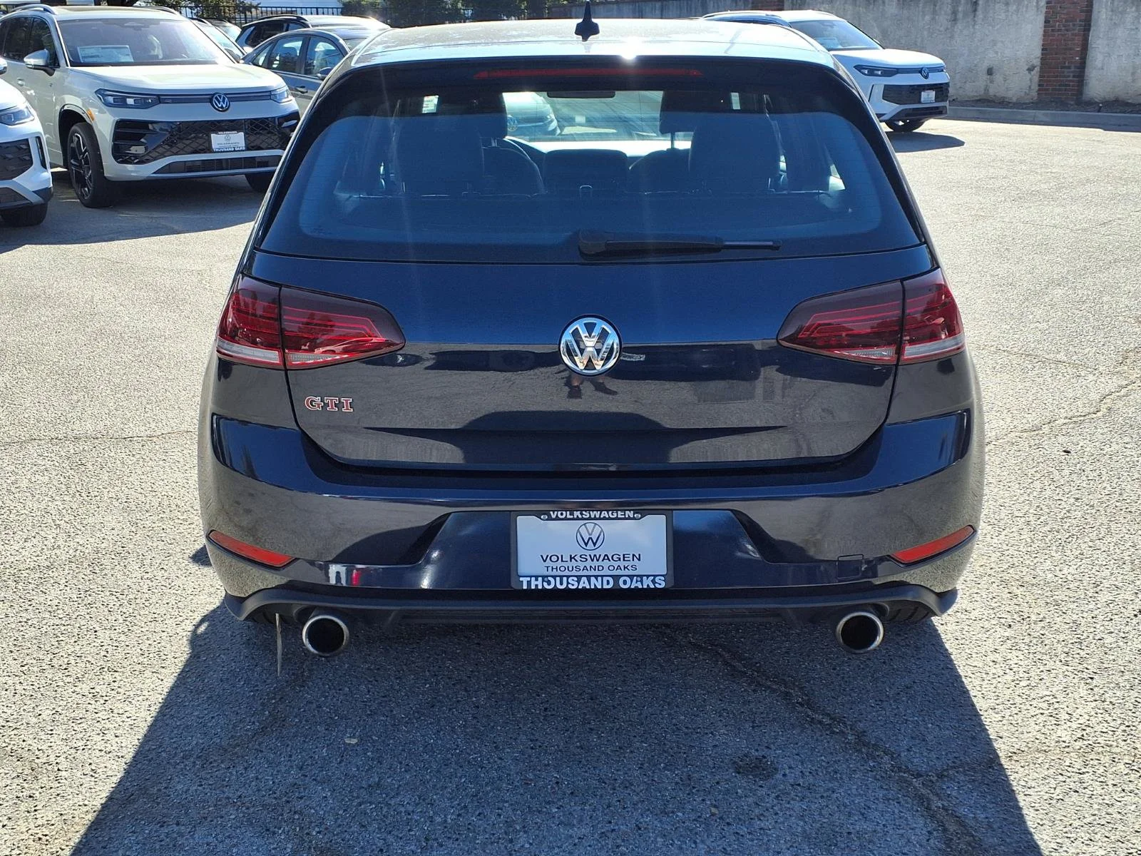 Used 2019 Blue Volkswagen 2.0T SE image 5