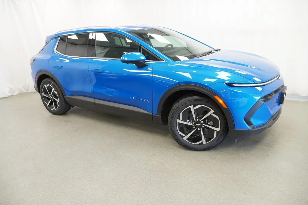 New 2026 Riptide Blue Metallic Chevrolet LT image 4