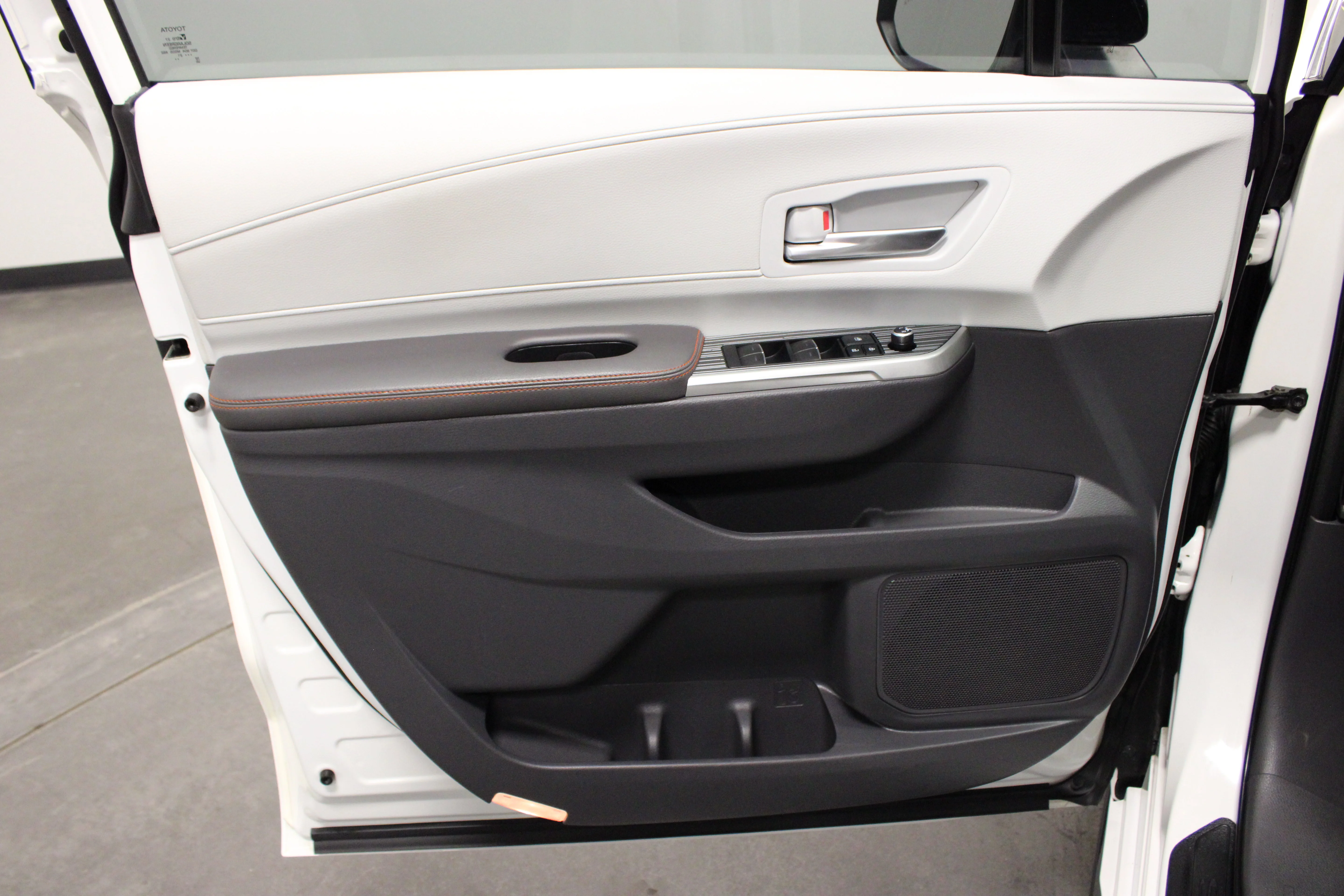 Used 2021 White Toyota XSE image 12
